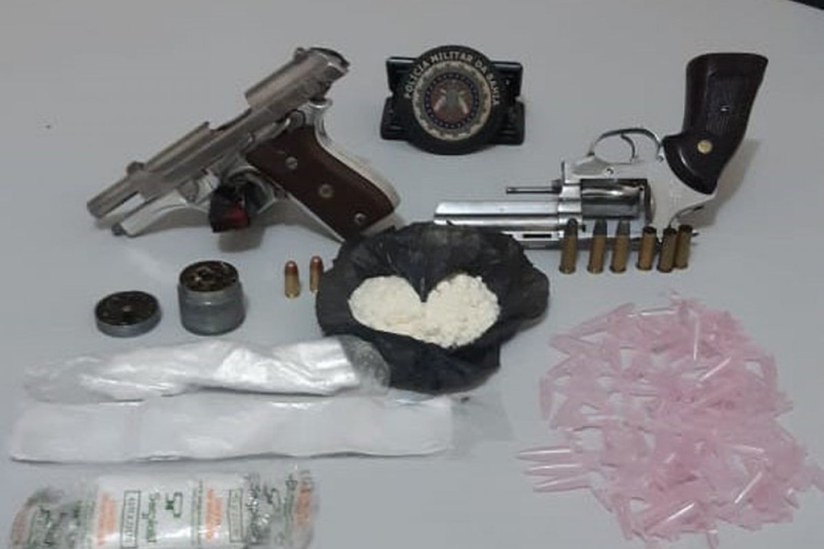 Dois homens morrem após troca de tiros com a polícia