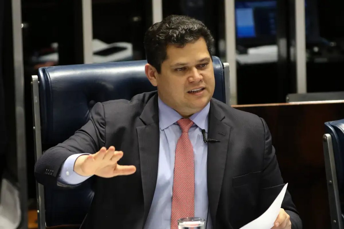 Novo presidente do Senado será definido em 1º de fevereiro