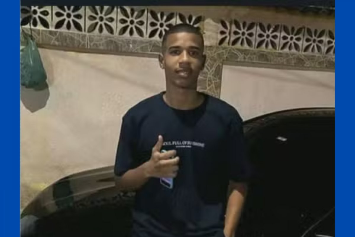 Jovem é baleado na cabeça por supostamente ter pisado no pé de traficante no RJ