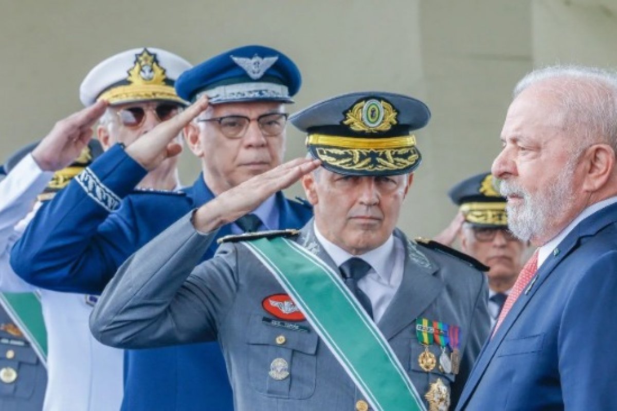 Comandantes das Forças Armadas participarão de ato sobre 8 de janeiro