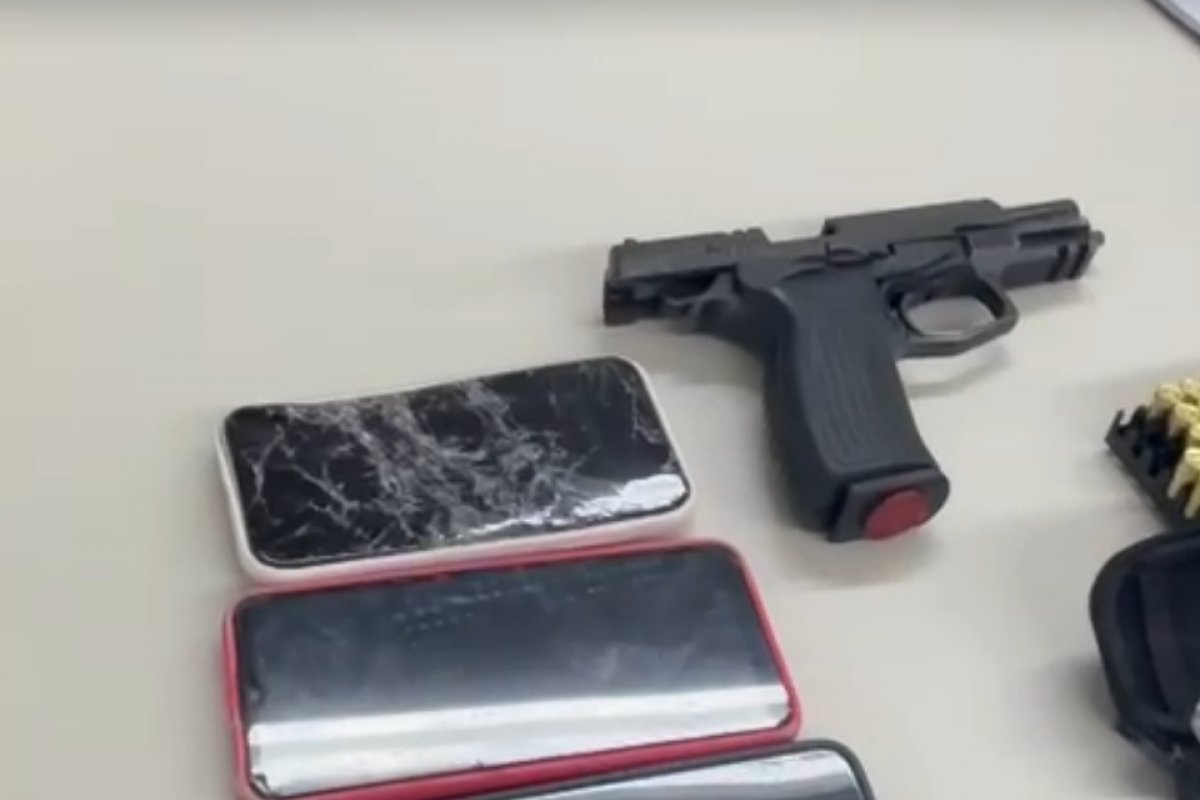 PM liberta crianças feitas reféns pelo pai em Caminho de Areia; acusado foi preso