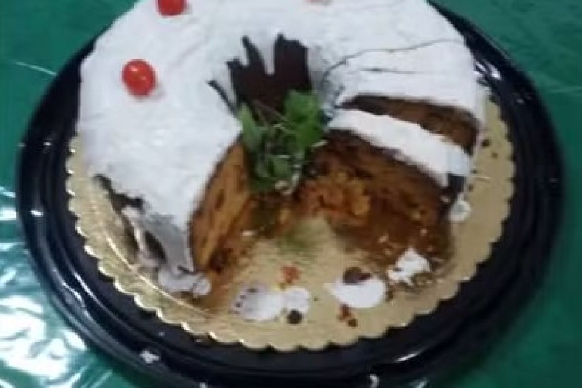 Mulher que fez o bolo com suspeita de contaminação continua hospitalizada no RS