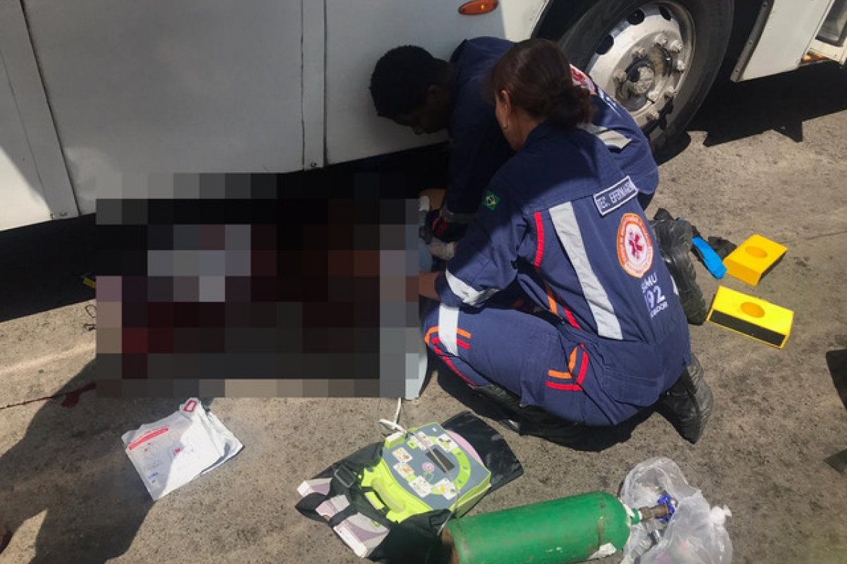 Idosa morre após ser atropelada por ônibus na Avenida Suburbana, em Salvador 