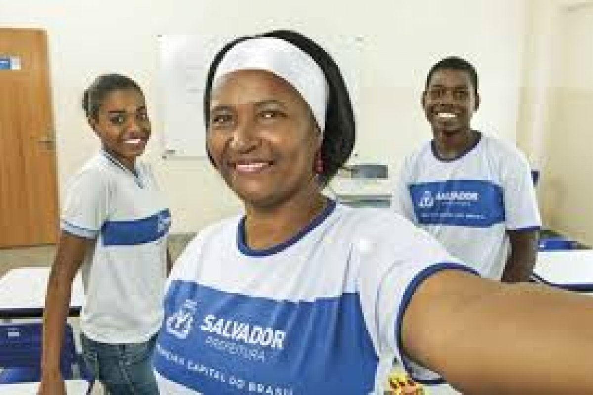 Matrículas para Educação de Jovens e Adultos na rede municipal de Salvador seguem abertas