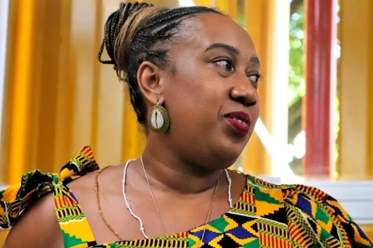 Bruno Reis empossa Isaura Genoveva como nova secretária municipal de Reparação de Salvador