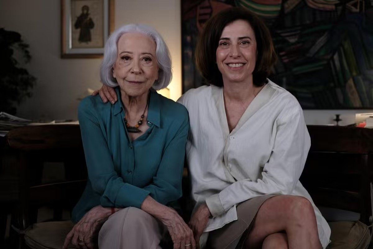 Vídeo: Fernanda Montenegro celebra vitória da filha Fernanda Torres no Globo de Ouro