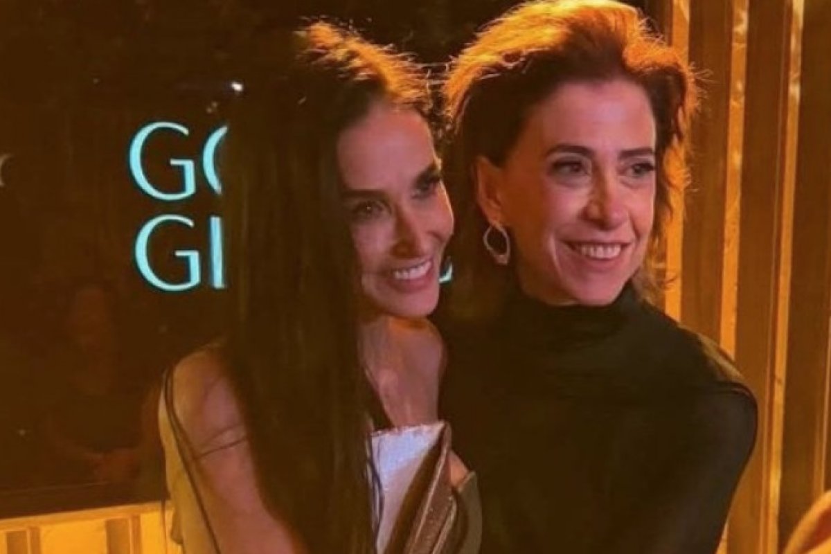 Demi Moore elogia Fernanda Torres e pede telefone da brasileira no Globo de Ouro