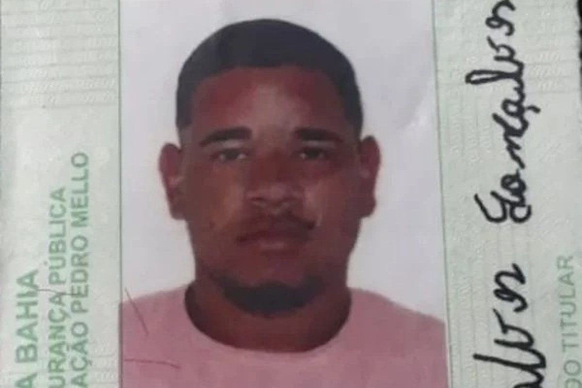 Jovem é morto a tiros na Bahia após tirar foto com gesto relacionado a facção criminosa