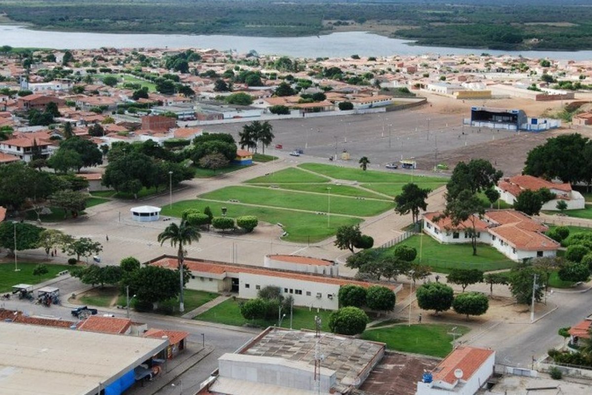 Prefeitura de Casa Nova investiga irregularidades na venda de terreno iniciada durante antiga gestão