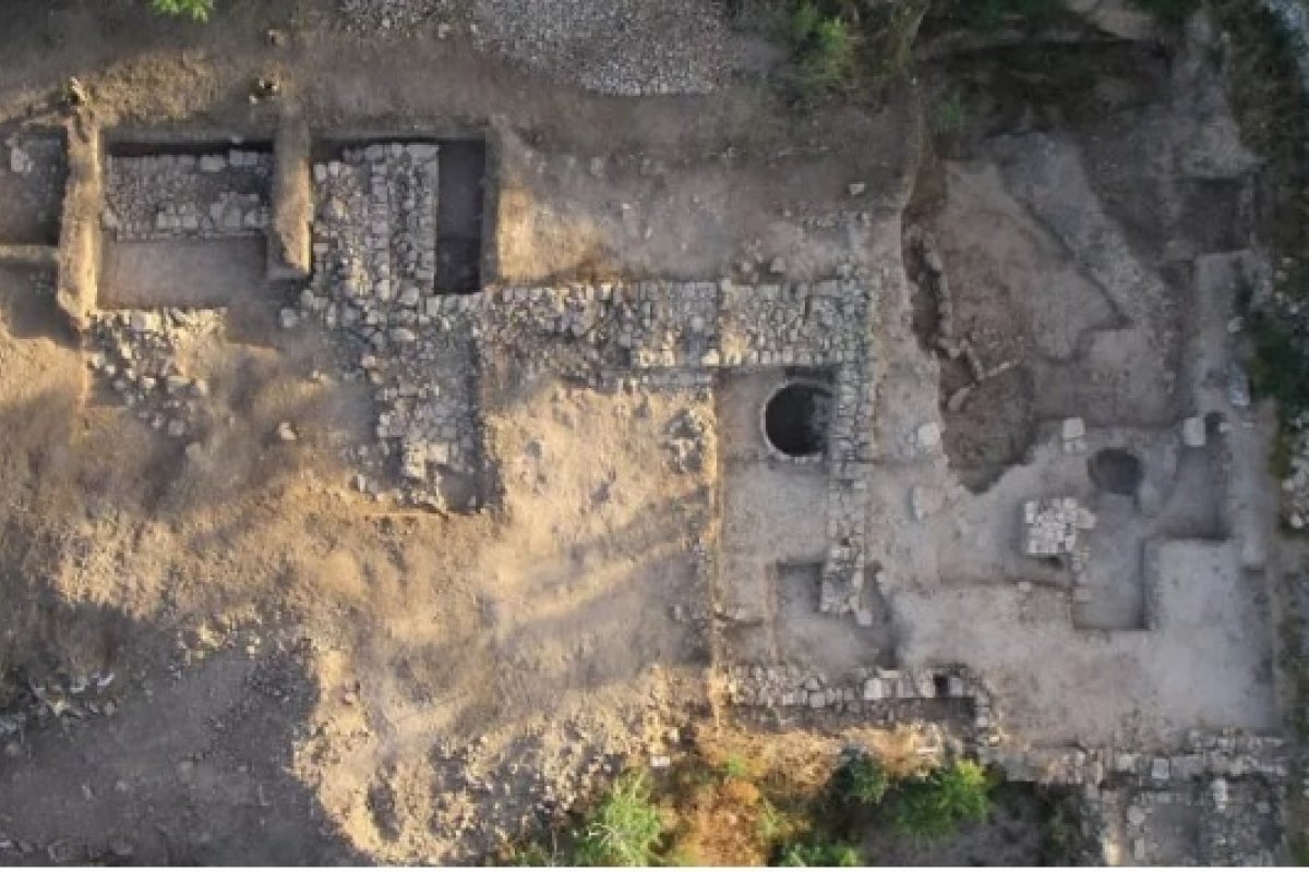 Pesquisadores descobrem Templo de três mil anos em Israel