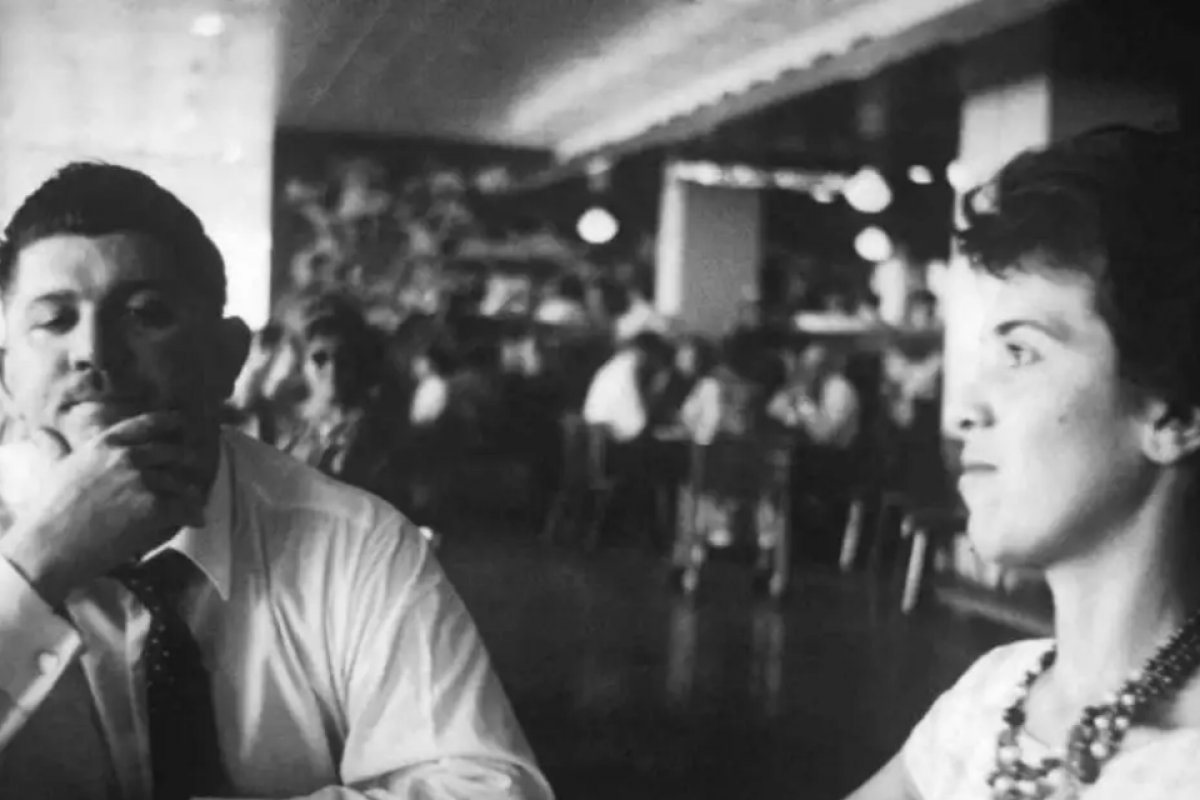 Lula assina criação do Prêmio Eunice Paiva para personalidades de destaque na defesa da democracia