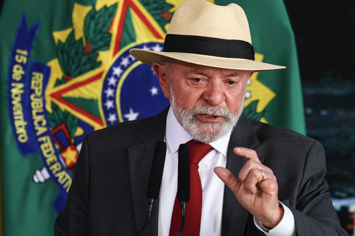 Desaprovação de Lula chega a 49,8% e é a maior em dois anos, aponta AtlasIntel