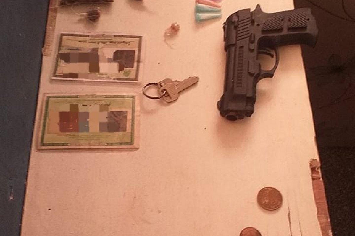 Polícia Militar apreende réplica de arma de fogo em Salvador
