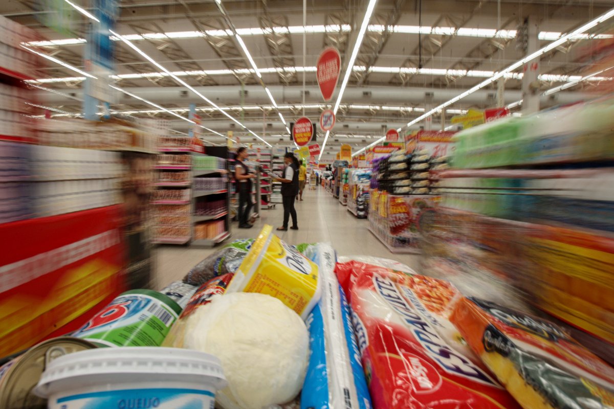 Alimentos ficam mais caros e fecham 2024 com inflação de 8,23%