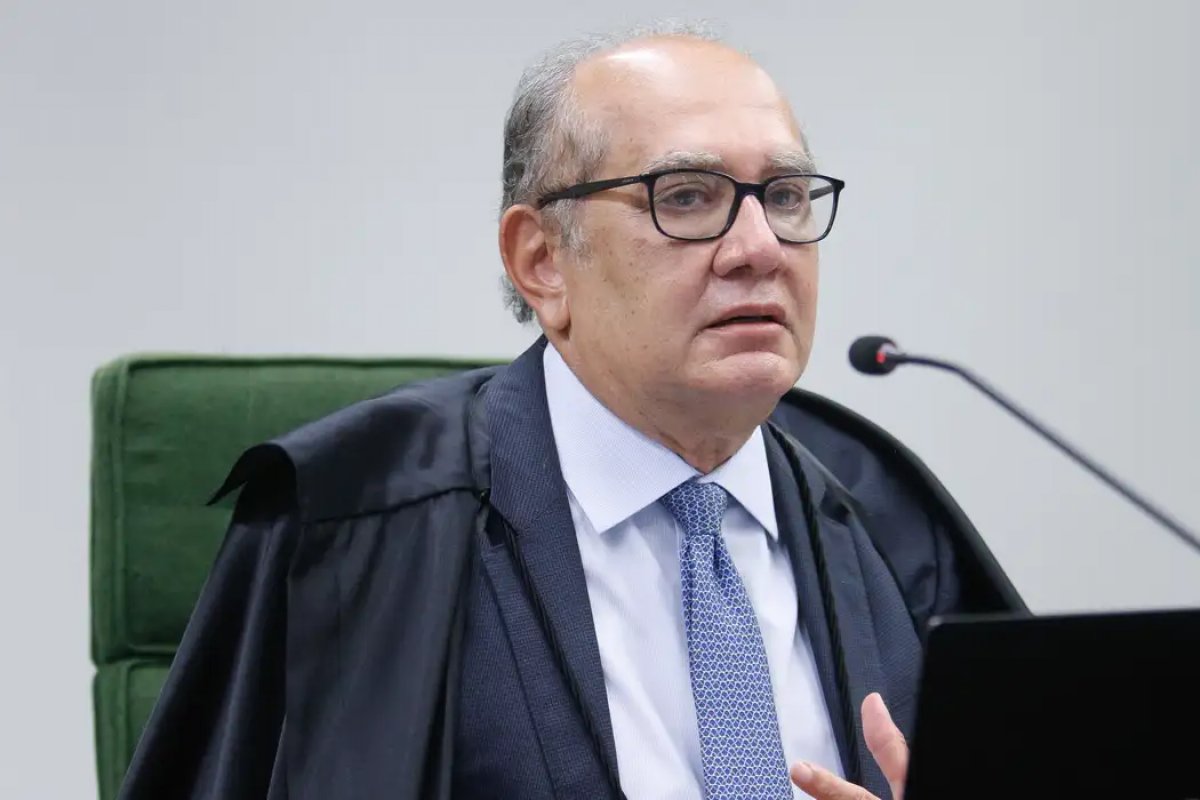 Mães de menores de 12 anos poderão cumprir prisão domiciliar, de acordo com decisão de Gilmar Mendes