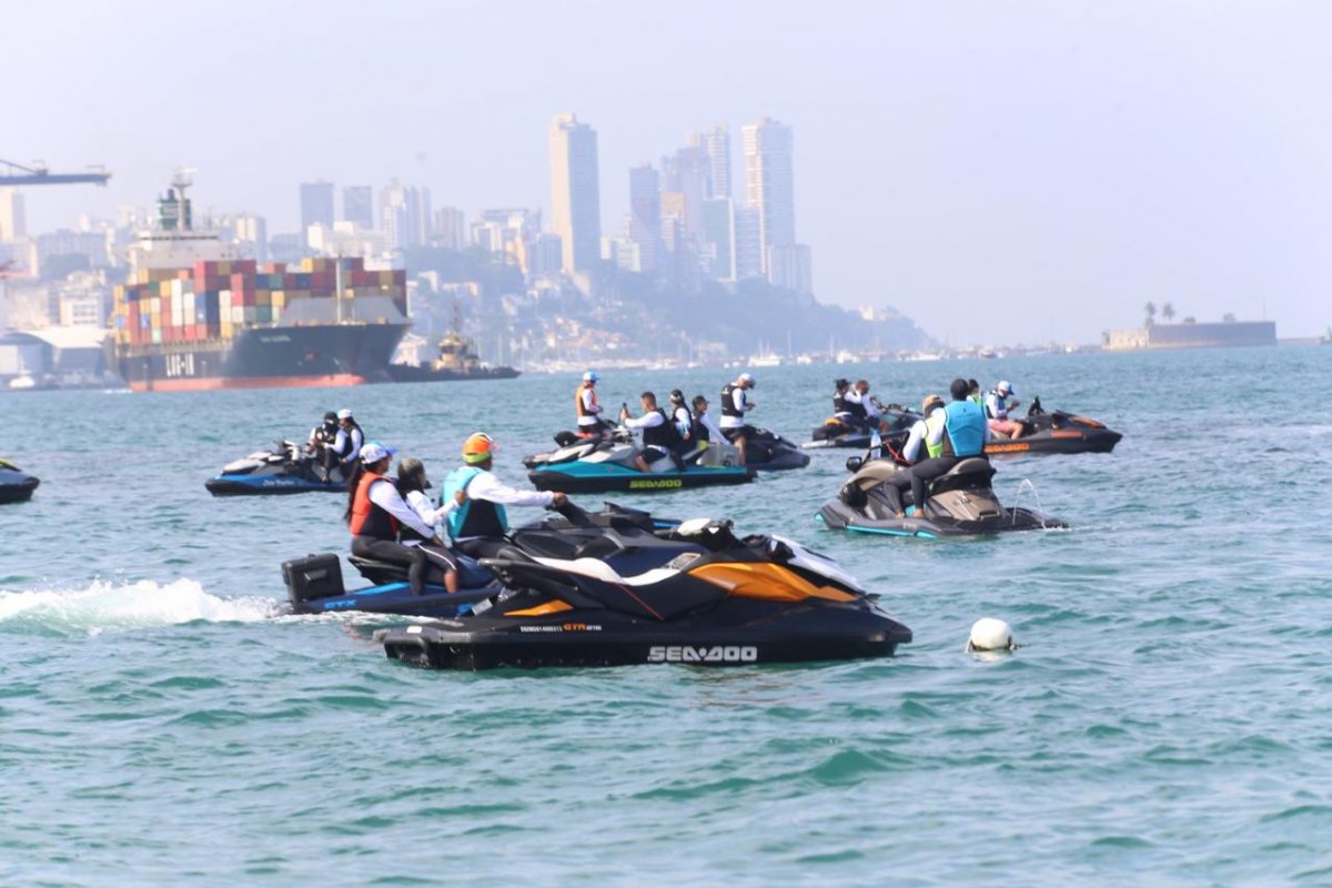 Evento de moto aquática acontece entre Salvador e Barra Grande!