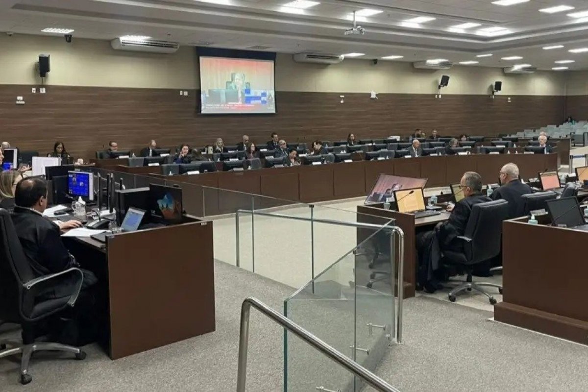 Jerônimo nomeia novos desembargadores do Tribunal de Justiça da Bahia