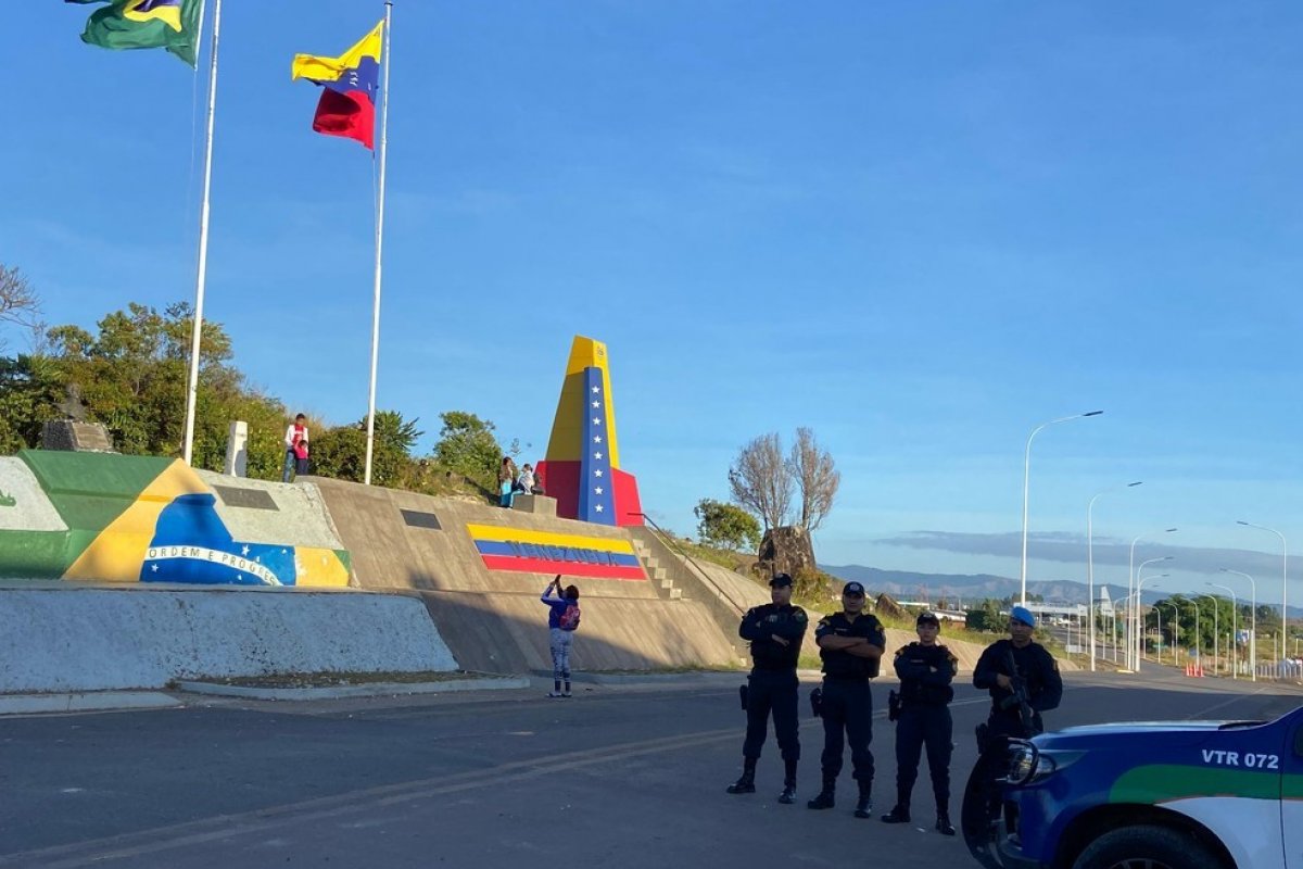 Venezuela abre novamente fronteira com o Brasil três dias após posse de Nicolás Maduro