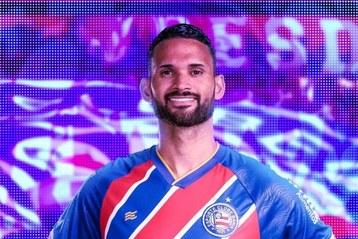 Bahia anuncia contratação do atacante Willian José