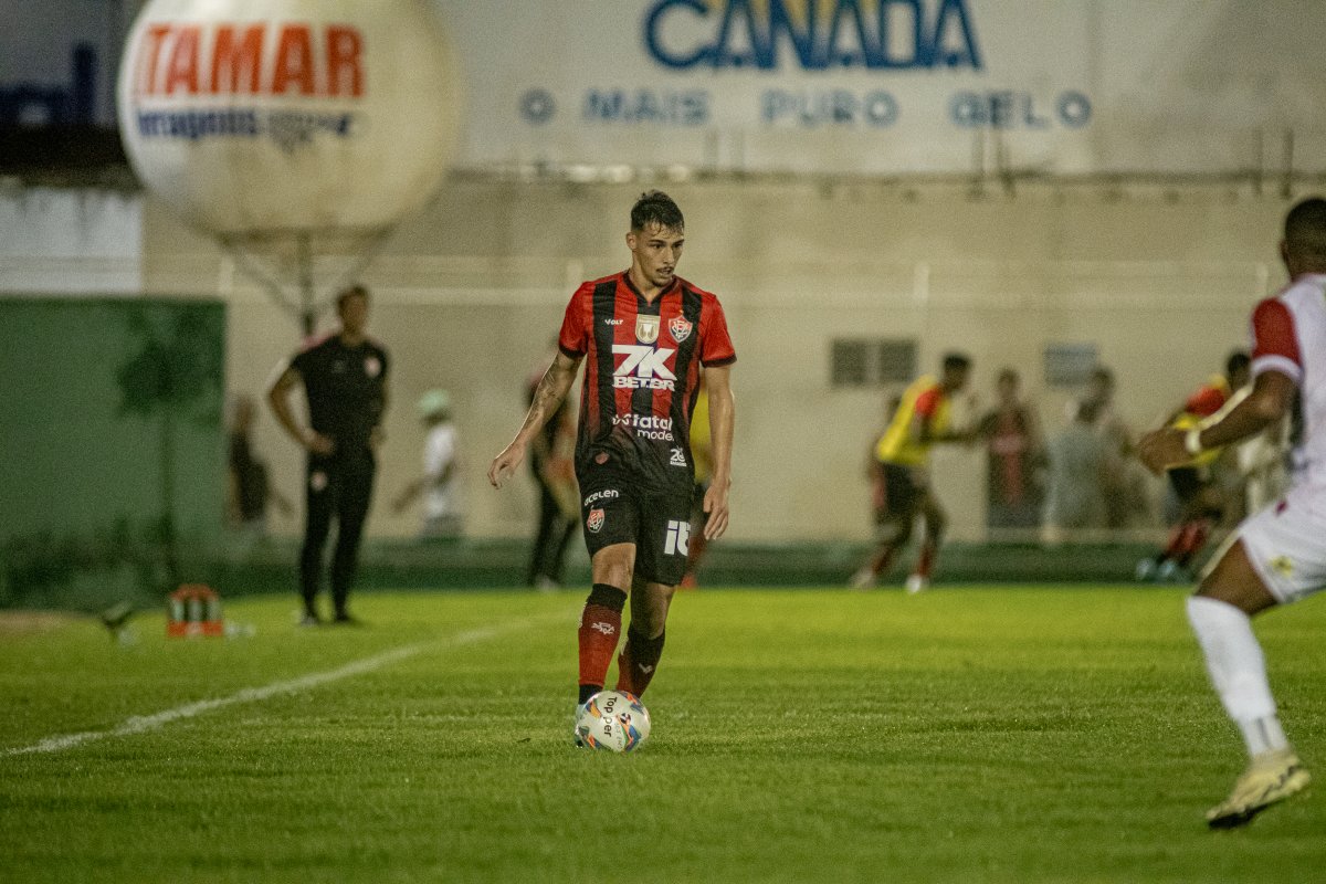 Vídeo: Vitória quebra tabu de oito anos ao bater Juazeirense no Adauto Moraes; confira alguns dos gols