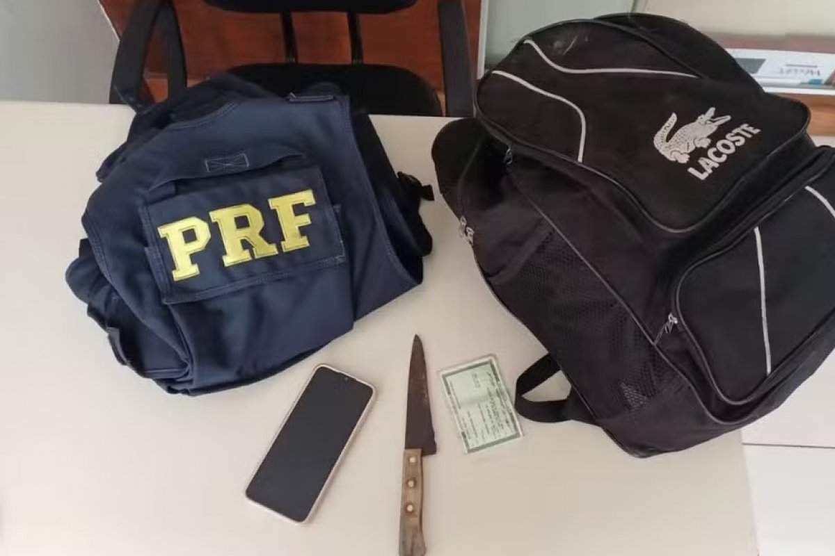 Homem é preso suspeito de ameaçar e importunar sexualmente mulher em ônibus na Bahia