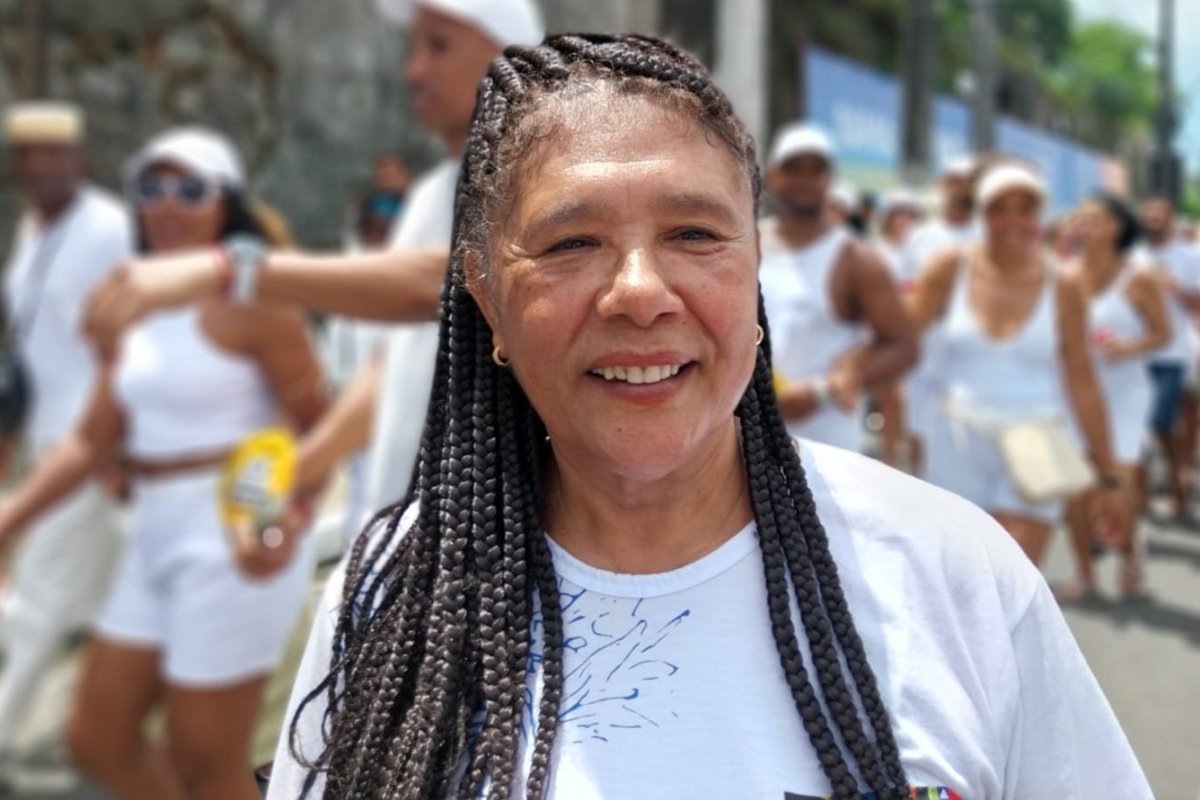 'Pedido que veio da comunidade', diz Marta Rodrigues sobre projetos para desapropriação de terrenos particulares na orla de Salvador