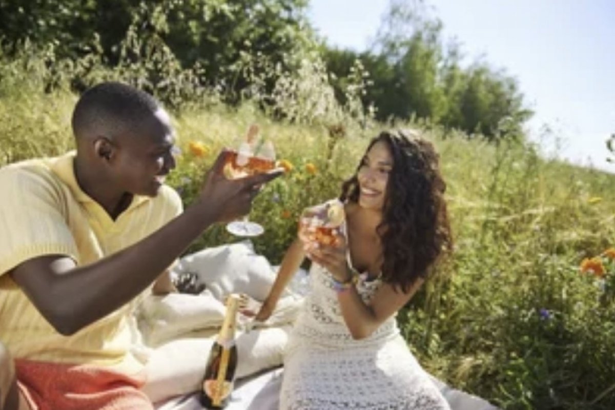 Feito com laranjas orgânicas, Chandon lança spritz pronto para beber!