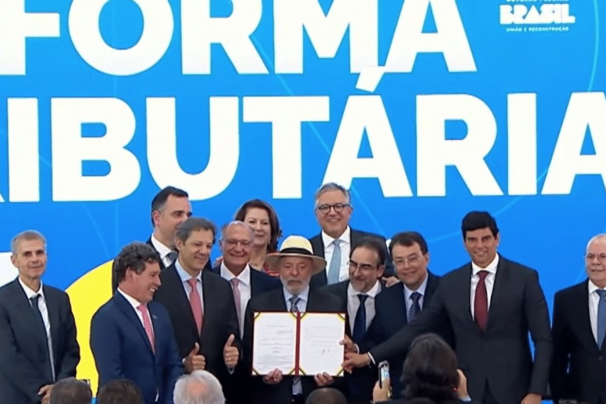 Lula sanciona, com vetos, regulamentação da reforma tributária