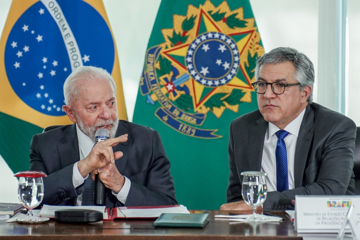 Lula aciona ministro para negociar com partidos e prevê mais 2 semanas para desenhar reforma