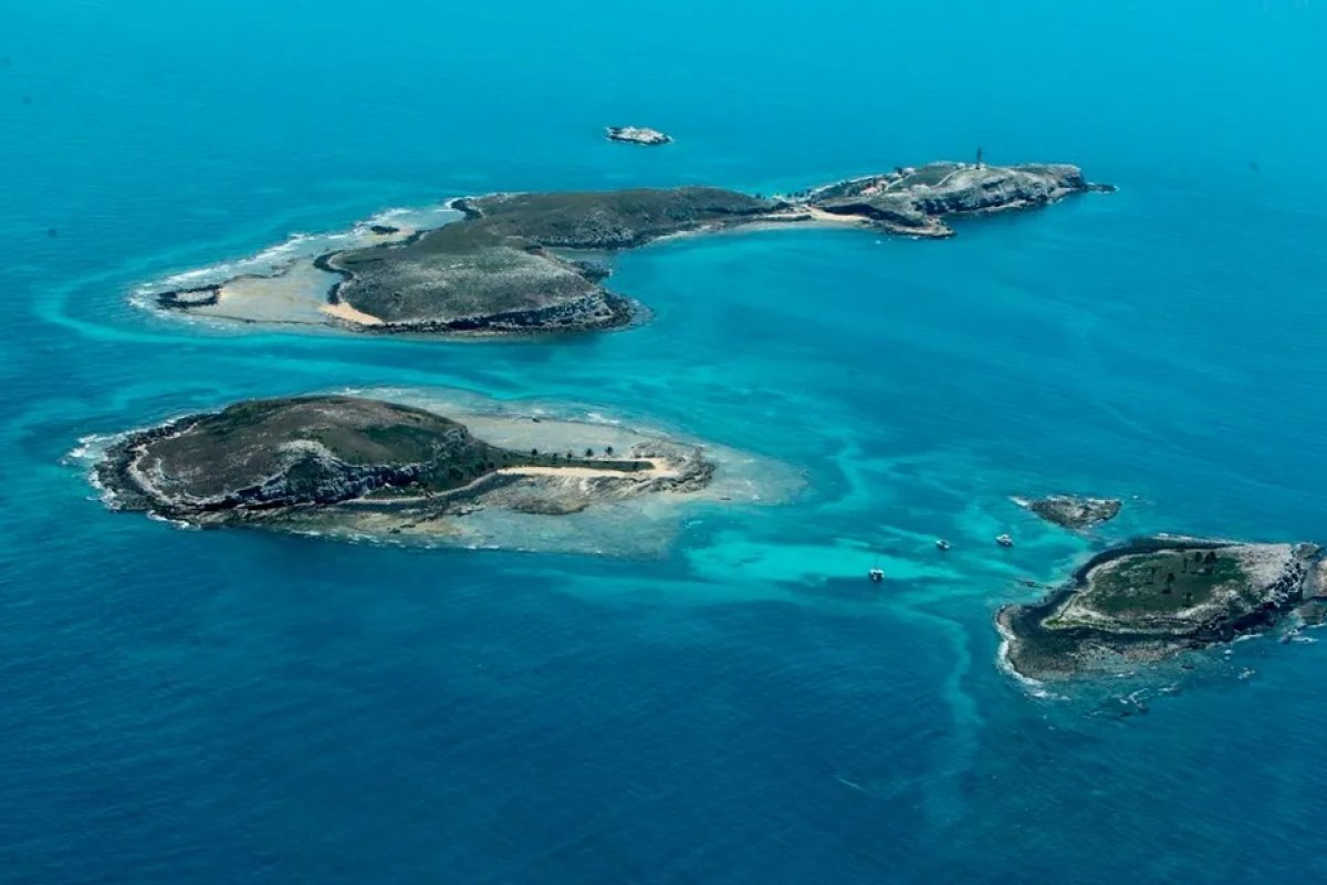 Microplásticos são encontrados em áreas de preservação ambiental no Parque Marinho de Abrolhos na BA