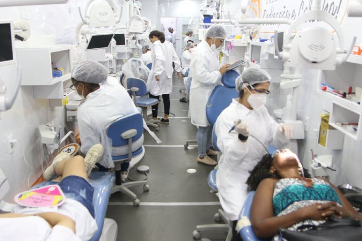 Feira oferece serviços odontológicos gratuitos no Pelourinho; saiba como participar