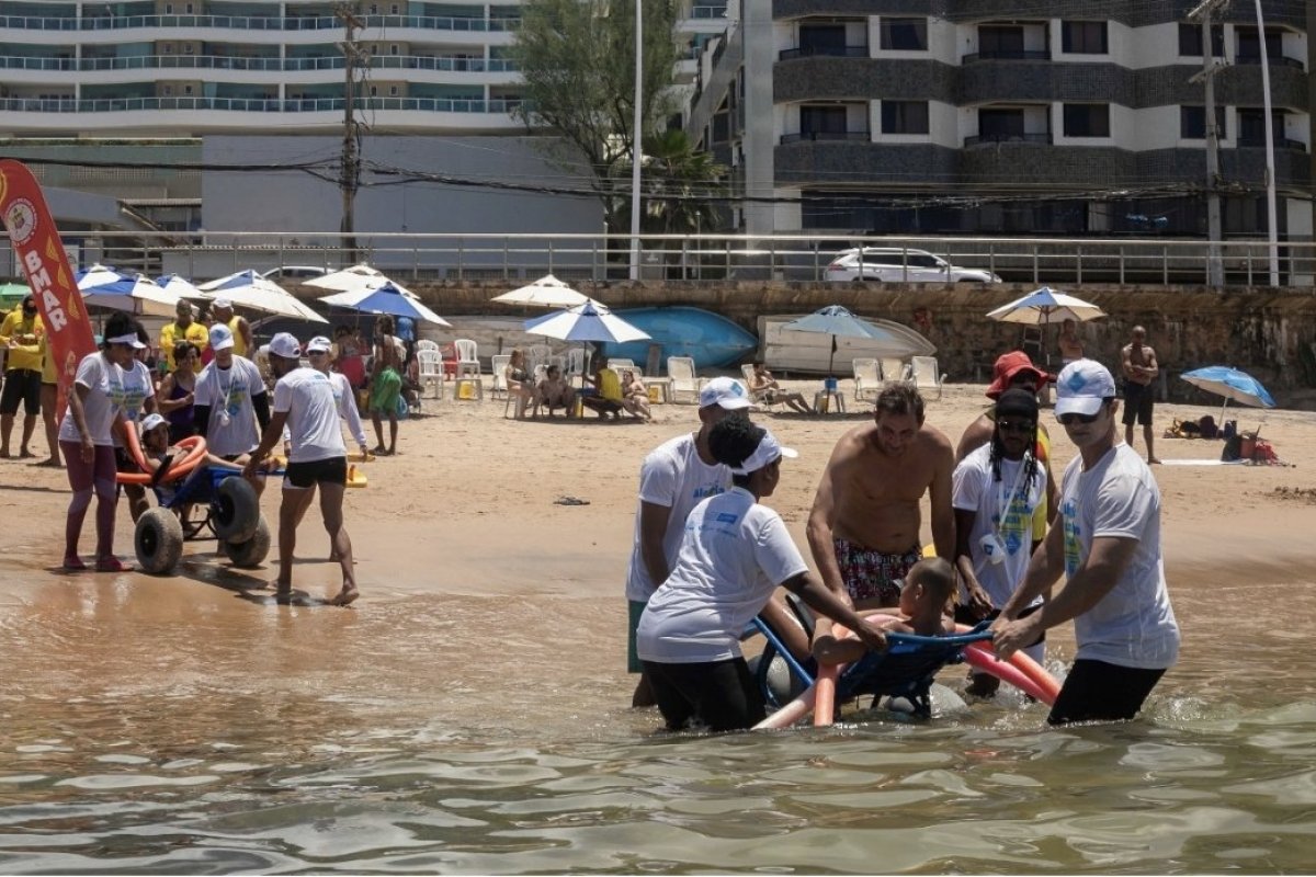 ParaPraia vai comemorar 10 anos de banho assistido em Ondina!