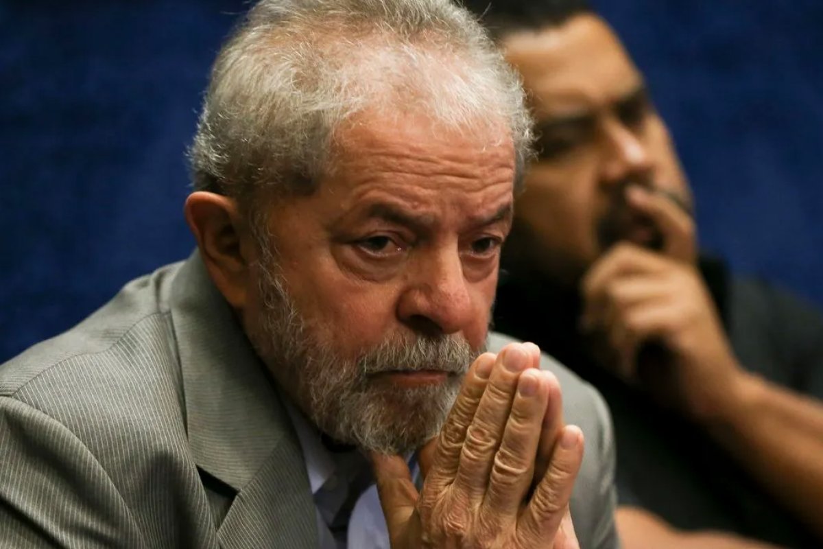 Impeachment de Lula é cogitado pela oposição após TCU bloquear verba do Pé-de-Meia