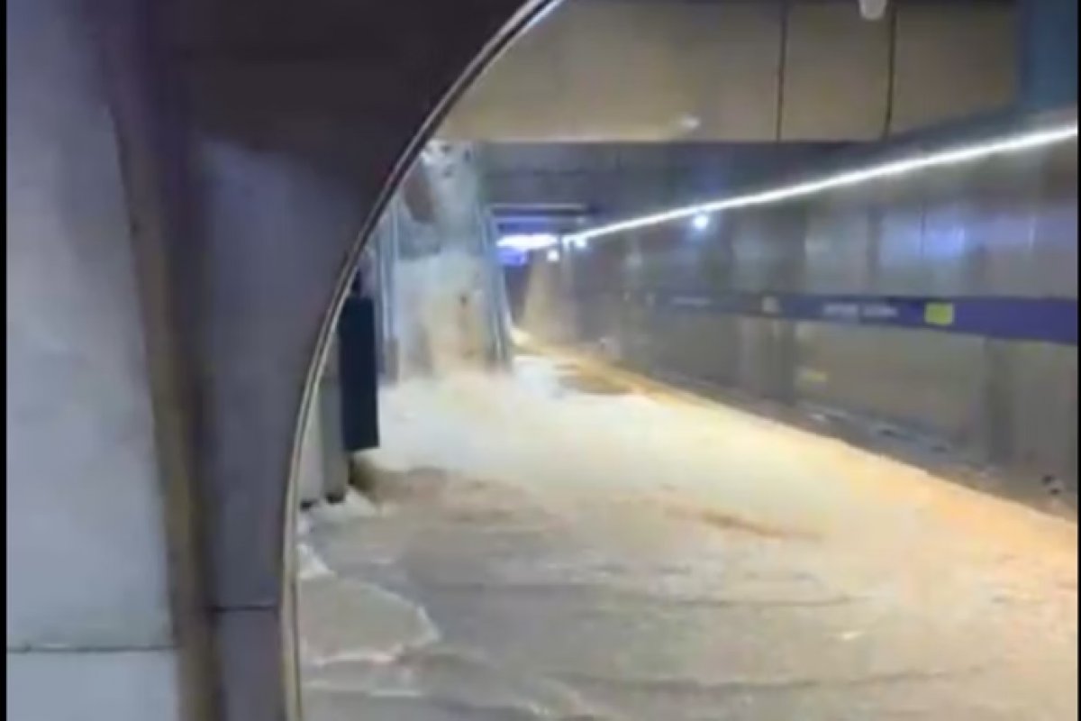 Vídeo: Tempestade em São Paulo ocasiona enchentes e desabamentos