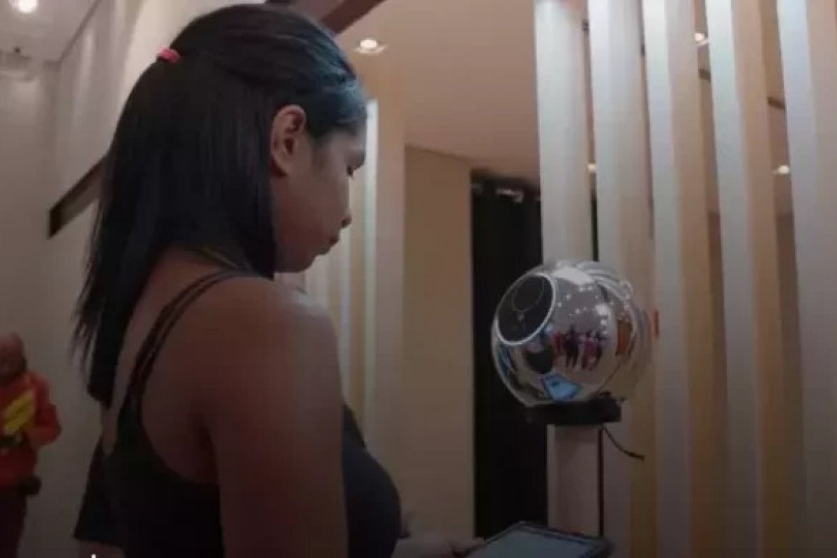 Governo proíbe pagamento em troca do registro de íris; empresa oferecia R$ 600 em criptomoeda