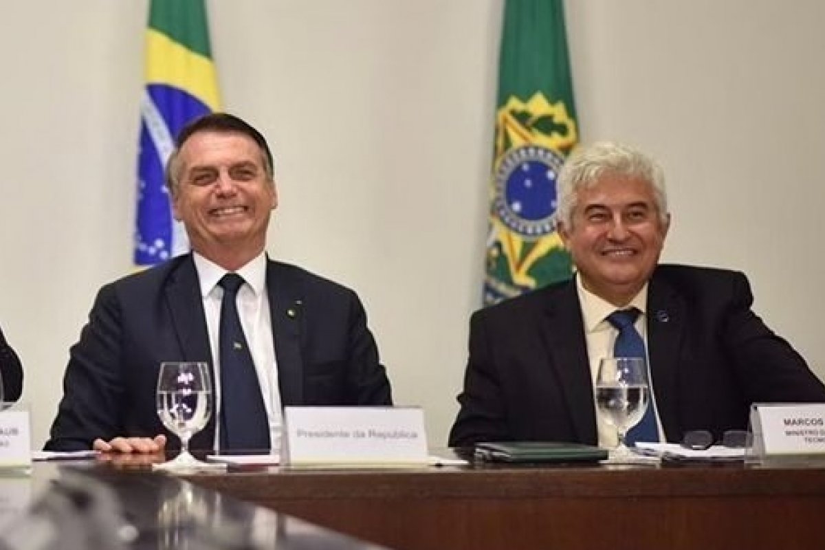 Bolsonaro devia estar chateado por posse de Trump quando me criticou, diz Astronauta Marcos Pontes