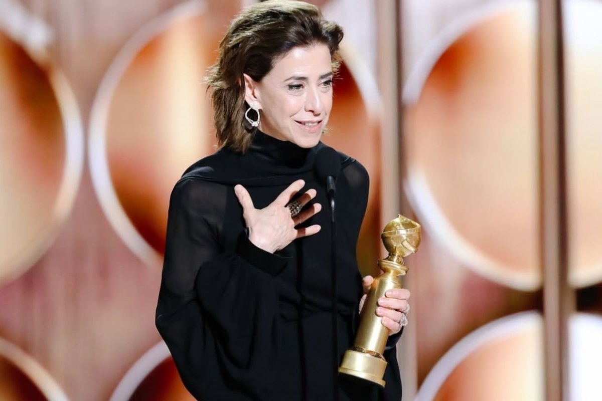 Fernanda Torres ganha prêmio de melhor atriz no Satellite Awards