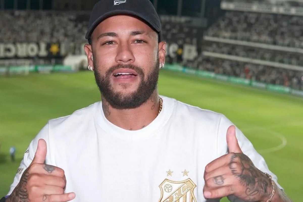 Al Hilal rescinde contrato com Neymar; craque encaminha retorno ao Santos