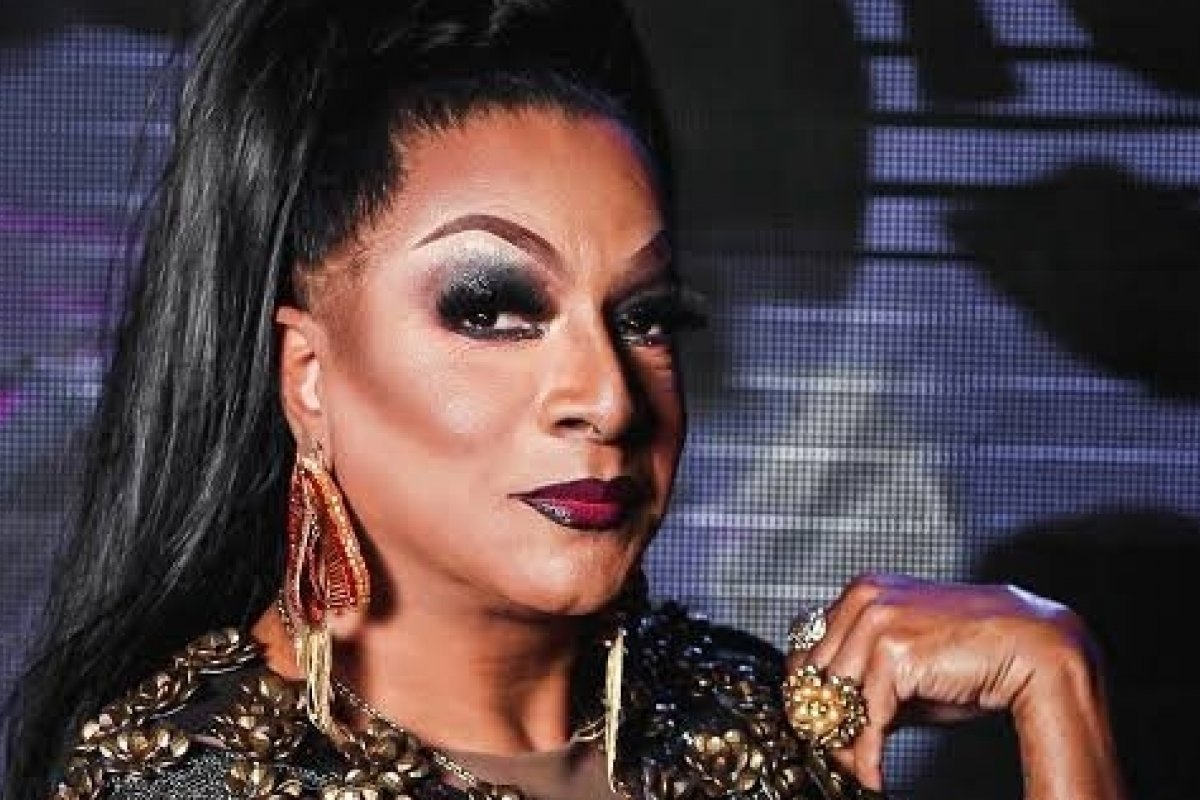 Uma das maiores drag queens do Brasil, passa por cirurgia cardíaca!