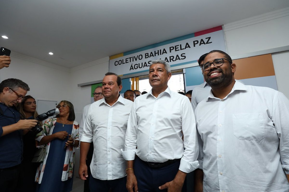 Jerônimo inaugura primeiro Coletivo Bahia pela Paz em Salvador