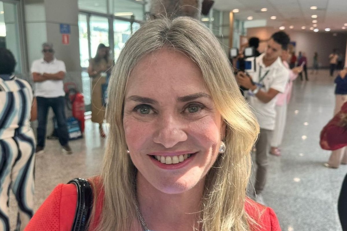 Ivana Bastos diz que está pronta para assumir presidência da ALBA caso Adolfo precise deixar o cargo