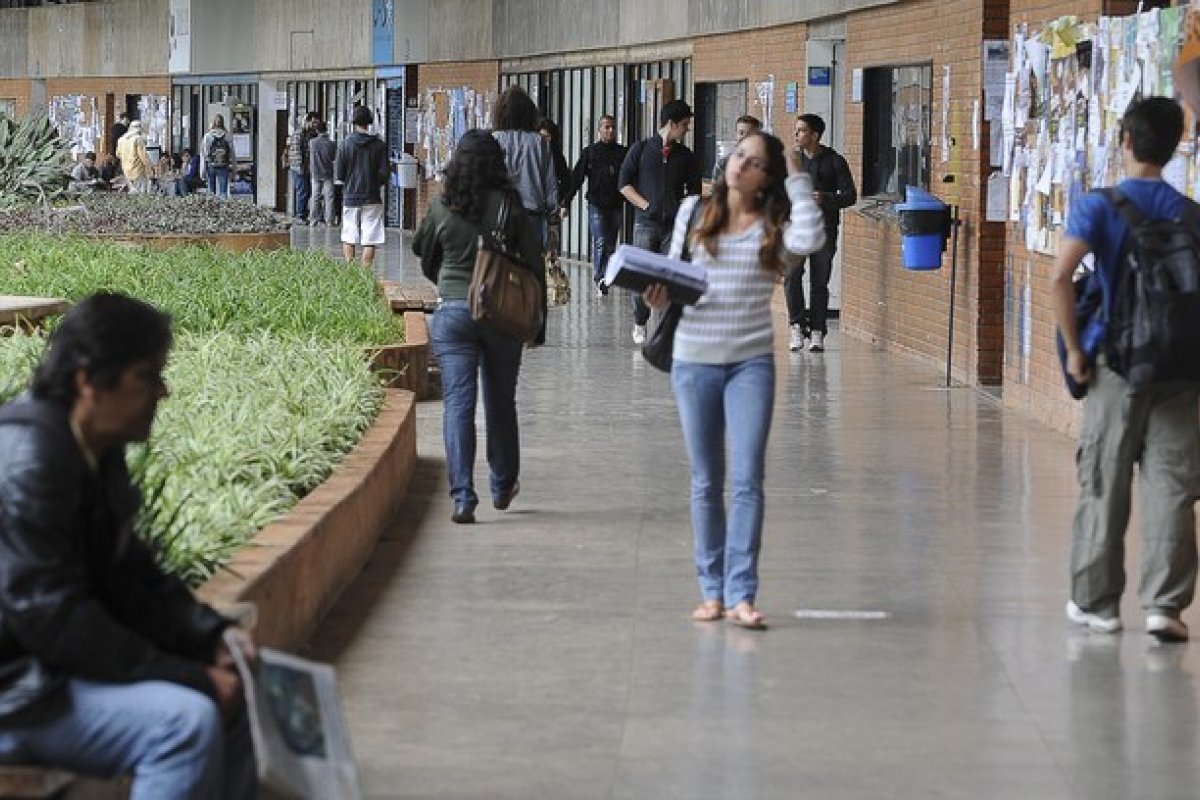 Ufba recebe denúncia de fraude nas cotas em processo seletivo