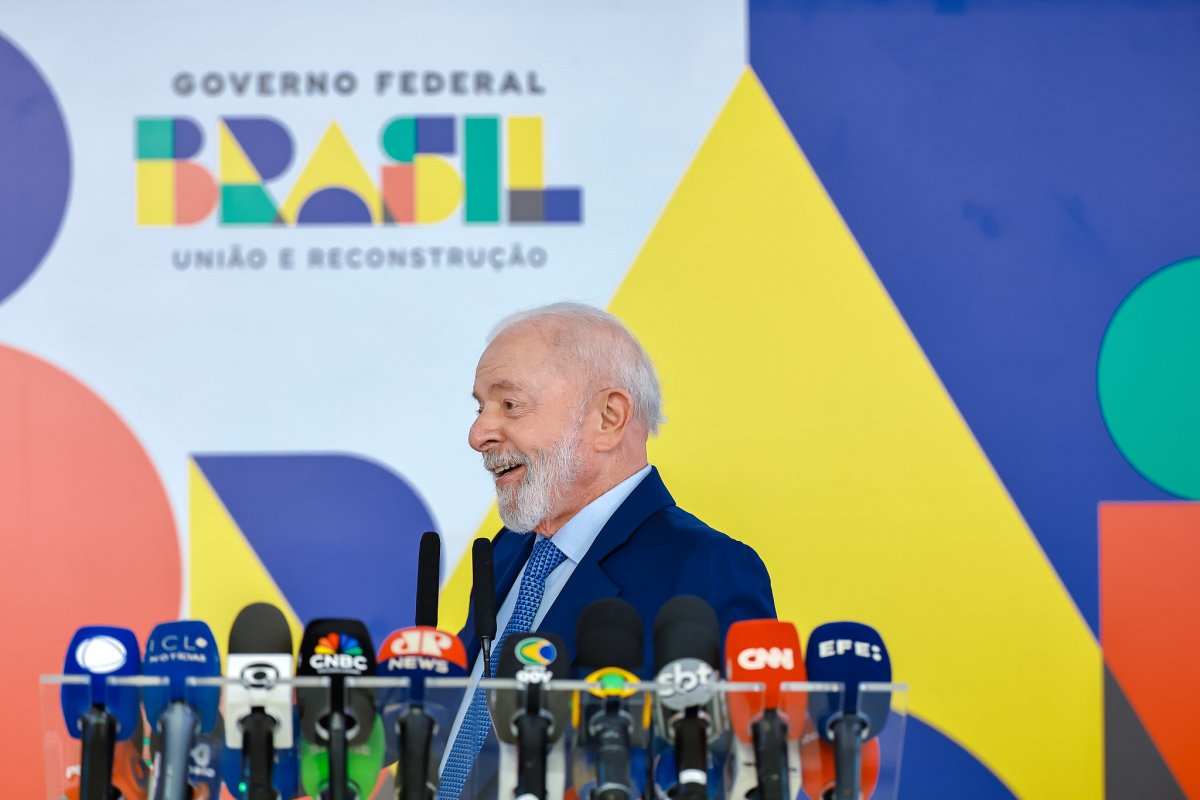 Lula garante 'reciprocidade' se Trump taxar produtos brasileiros: 'É muito simples'