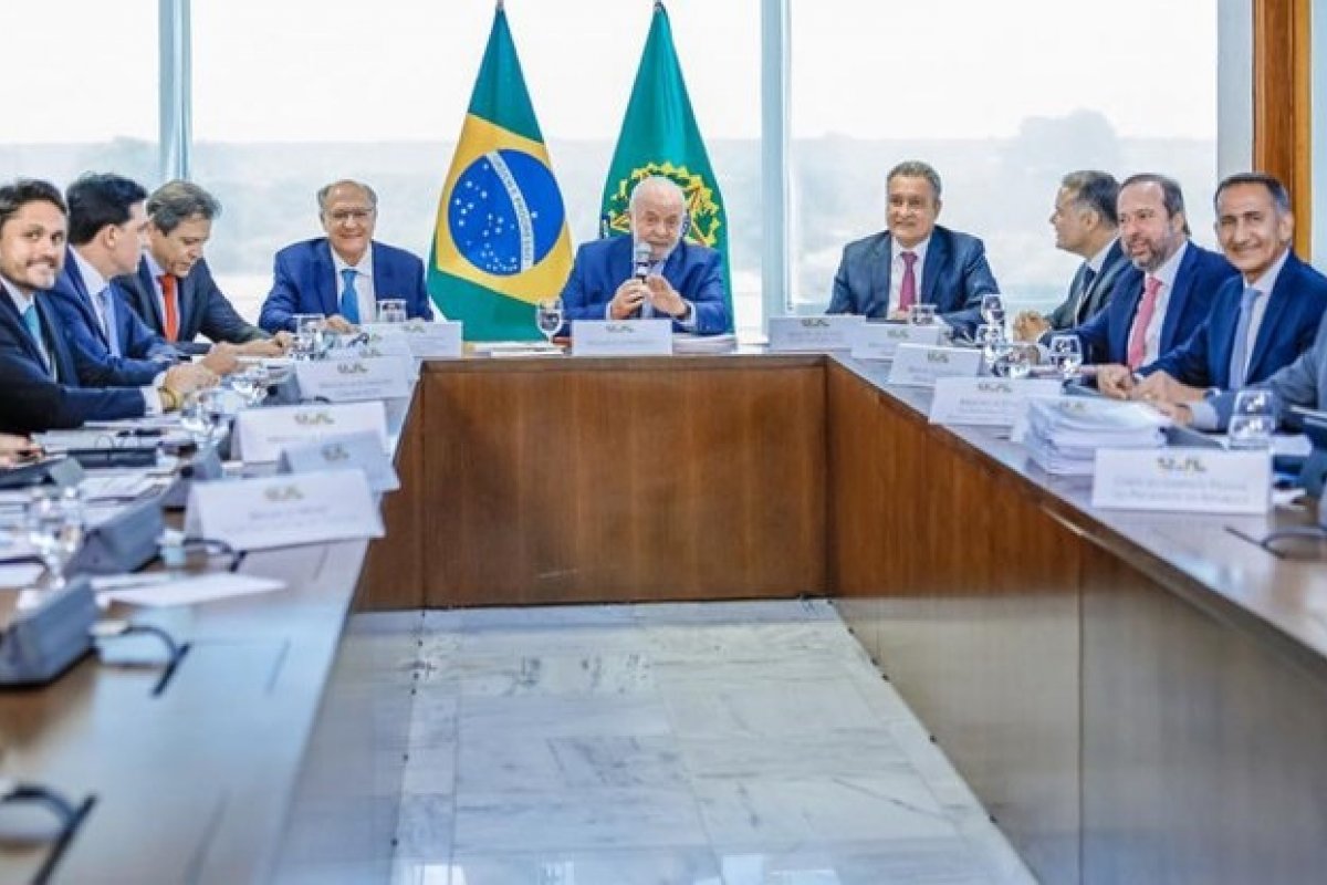 Salário de Lula e ministros terá aumento de 5,36% e chegará a mais de R$ 46 mil