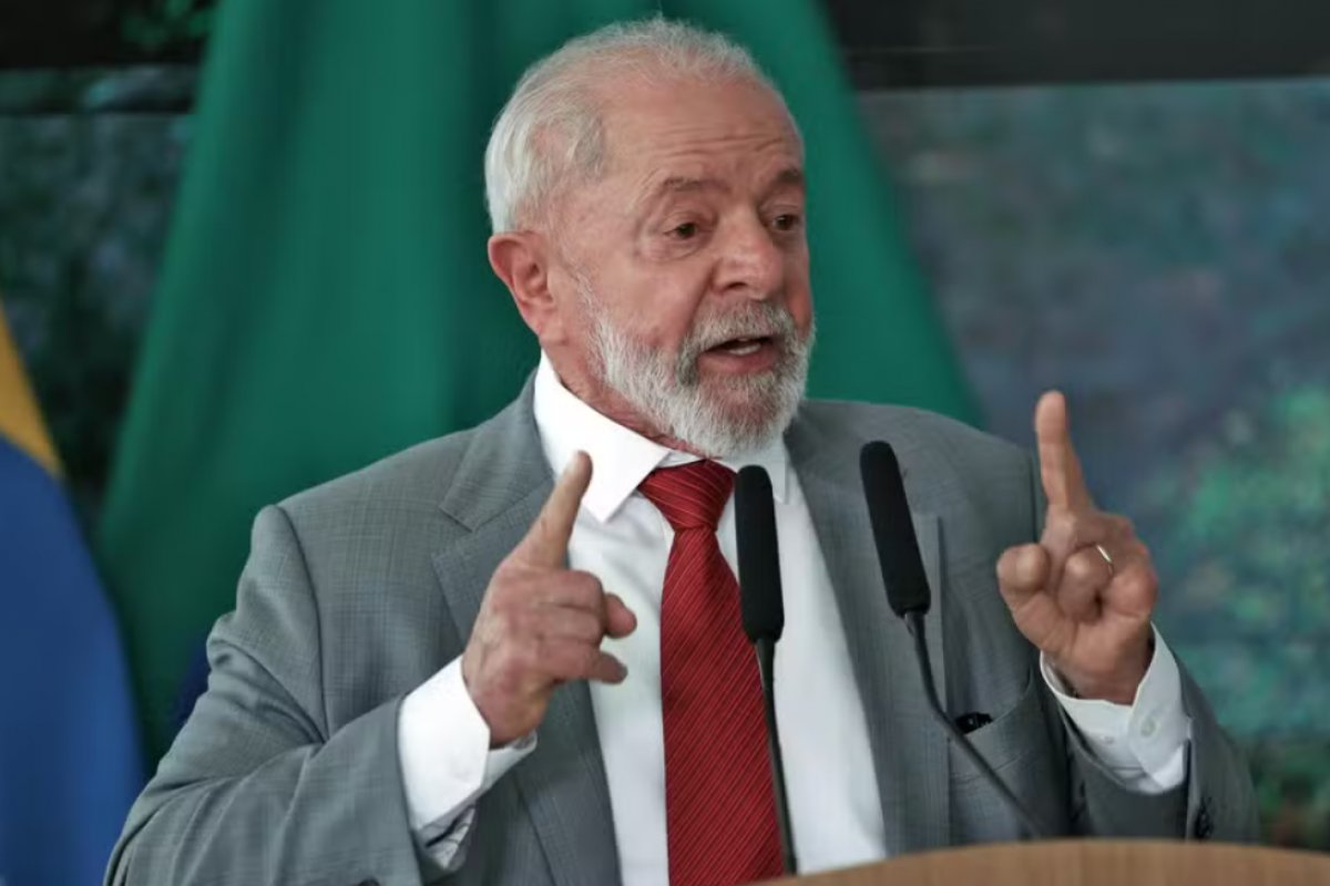 Lula deve se encontrar com novos presidentes da Câmara e Senado nesta segunda (3)