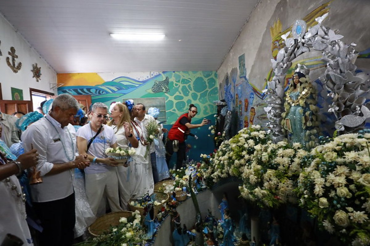 Festa de Iemanjá: Jerônimo revela ter pedido paz, emprego e dignidade para a população