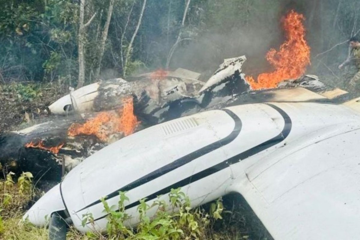 Força Aérea intercepta avião com 500 kg de drogas no Amazonas