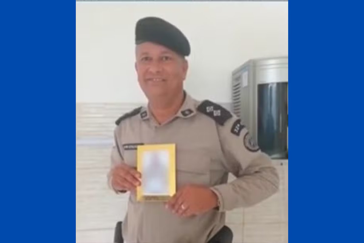 Tenente da PM morre após batida entre carro e moto em Feira de Santana
