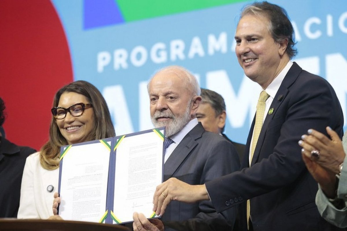 Governo federal diminui alimentos processados da merenda escolar
