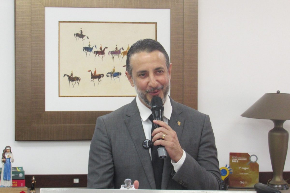 Desembargador José Aras toma posse como membro substituto do TRE-BA